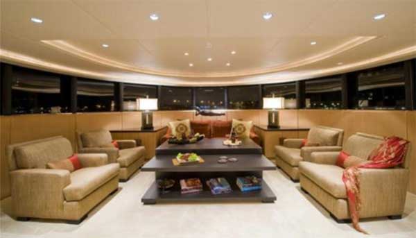 Sterling Yachts Triumphant Lady Forward Lounge