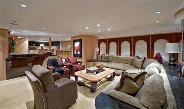 Sterling Yachts Triumphant Lady Sky Deck Lounge